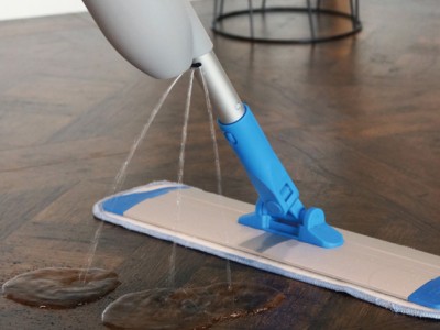 適合家庭各種日常清潔的噴水平拖