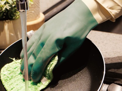 有否想過當你清潔廚房、洗手間、房間時,是否都用同一對手套? 有否想過當你清潔廚房、洗手間、房間時,是否都用同一對手套?