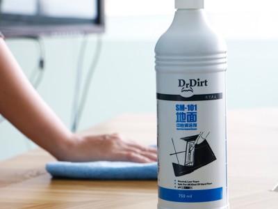 配方溫和而不傷皮膚，可以放心小孩在地板點碌點趴都冇問題