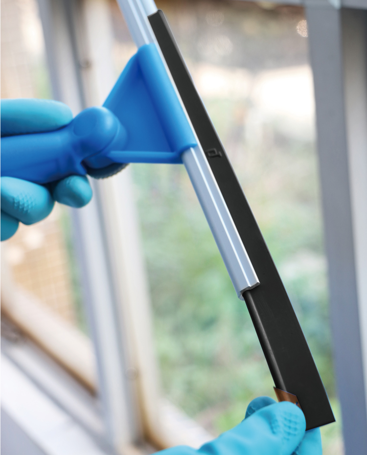 1661156468328291.jpg CT Swivel Window Squeegee - Cleanic Cleaning Equipment
